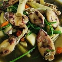 Ki03.75  แกงเปรอะใบย่านางหน่อไม้ต้ม 100 กรัม ใส่ปลาหมึกแห้ง 100 กรัม