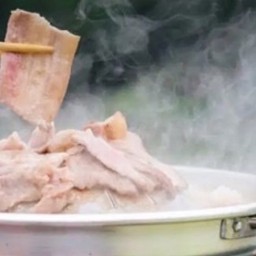 KL01.11 หมูกระทะ 300 กรัม ครบชุดแล้ว/เลือกเพิ่มได้อีก