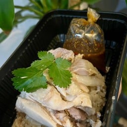 ข้าวมันไก่ซอยเก้า