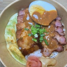 โกตี๋หมูแดง นิคมฯอมตะซิตี้