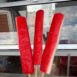 ร้านลูกชิ้นทอด ปตท.กกส้มโฮง ร้านลูกชิ้นทอด ปตท กกส้มโฮง