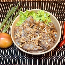 ข้าวตับหมูกระเทียมพริกไทย