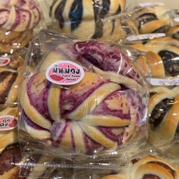 ขนมปังมันม่วง