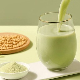 น้ำเต้าหู้ชาเขียวนมสด