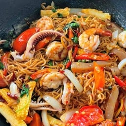 อะไรก็ยำอะไรก็ตำ