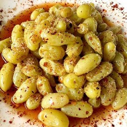 องุ่นดอง คลุกปลาร้าแจ่ว