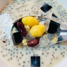 น้ำเต้าหู้ทรงเครื่อง