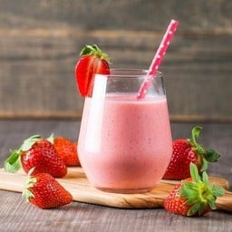 สตอเบอรี่ สมูทตี้