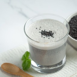 น้ำเต้าหู้งาดำ