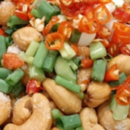 Ki08.78 ยำเม็ดมะม่วงทอด 100 กรัม