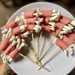 โบโลน่าพันเห็ดหลินขาว