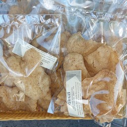 ข้าวเเกรียบปลา