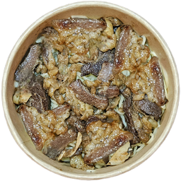 ราเมงผัดซอสพริกไทยดำเนื้อออสเตรเลียตุ๋น (พื้นท้อง)