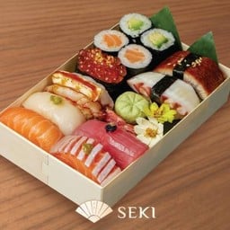 12 Kan Sushi Set