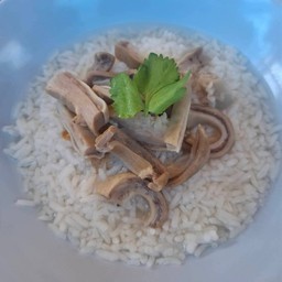 ข้าวต้มกระเพาะหมู