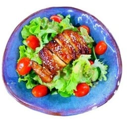 สลัดไก่ย่าง Grilled Chicken Salad