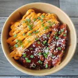 ข้าวไก่ทอดซอสทูโทน