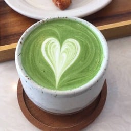 Hot Tsuyuhikari matcha latte (LM)