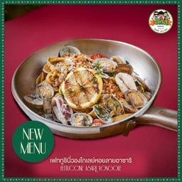 เฟททูชินี่วองโกเลย์หอยลายอาซาริ (Fettuccine Asari Vongole)