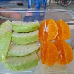 ผลไม้ปอกพร้อมทาน