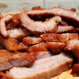 คอหมูทอดน้ำปลา