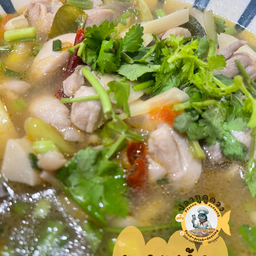 ต้มยำไก่รสแซ่บ