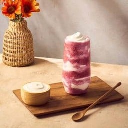 Berry Yogurt Wonder