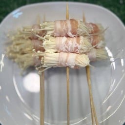 หม่่าล่า นายอู CJ ซอยวัดไผ่เหลือง