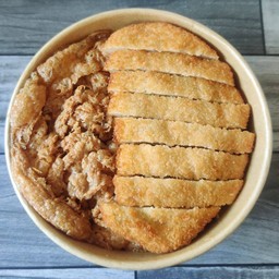 ข้าวไก่ทอด (ไก่ปรุงรส) - ไข่เจียวกรอบ