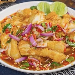 ยำไข่หมึก