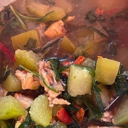 แกงไก่ใส่ฟักหอม