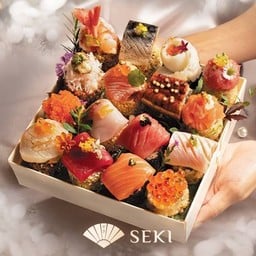 16 Bites of Masterpiece Box