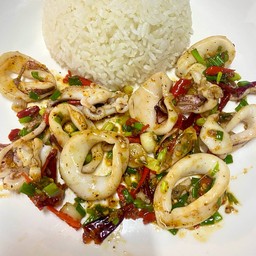 หมึกผัดพริกเกลือ