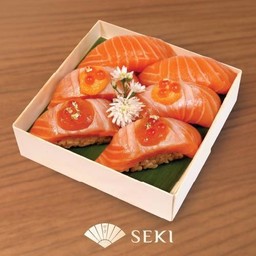 6 Kan Salmon Sushi Set