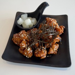 ไก่ทอดซอสเผ็ดเกาหลี