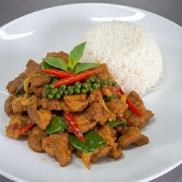 ข้าวผัดเผ็ดหมูป่า