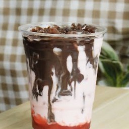 โกโก้ สตอเบอรี่