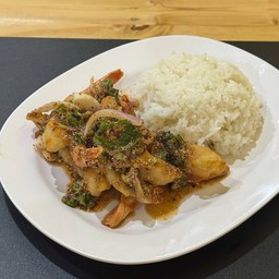 กุ้งทอดซอสน้ำตก