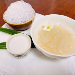 ลูกตาลลอยแก้วกะทิสด