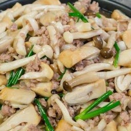 ผัดเห็ดรวมใส่หมู