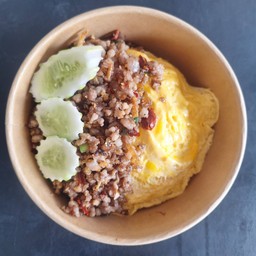 ข้าวหมูสับคั่วพริกเกลือไข่ข้น