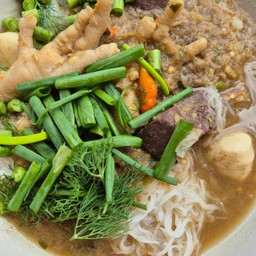 ขนมจีนแกงป่า ใส่พริกกระเหรี่ยง