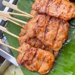 หมูปิ้งนมสดไม้ใหญ่ 5 ไม้