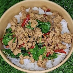 ข้าวกระเพราหมูสับอร่อยๆ