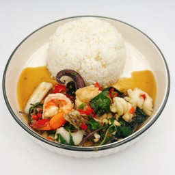 ข้าวกระเพราทะเล