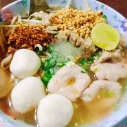 ร้านก๋วยเตี๋ยวธนภัทร ซอย7โชคสมาน5