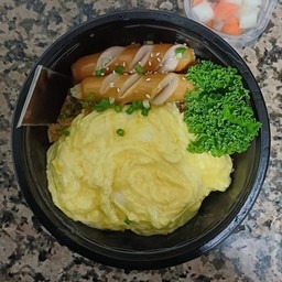 ชุดข้าวผัดซอสเกาหลี ซัมยัง ไข่ข้น