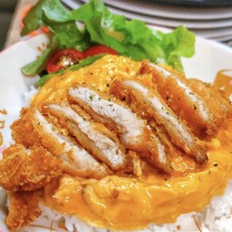 ข้าวไข่ข้นไก่กรอบ