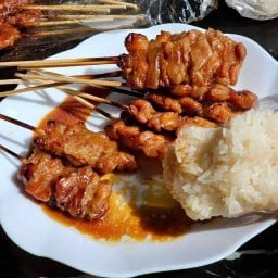 หมู&มอร์