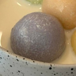 บัวลอยมันม่วง